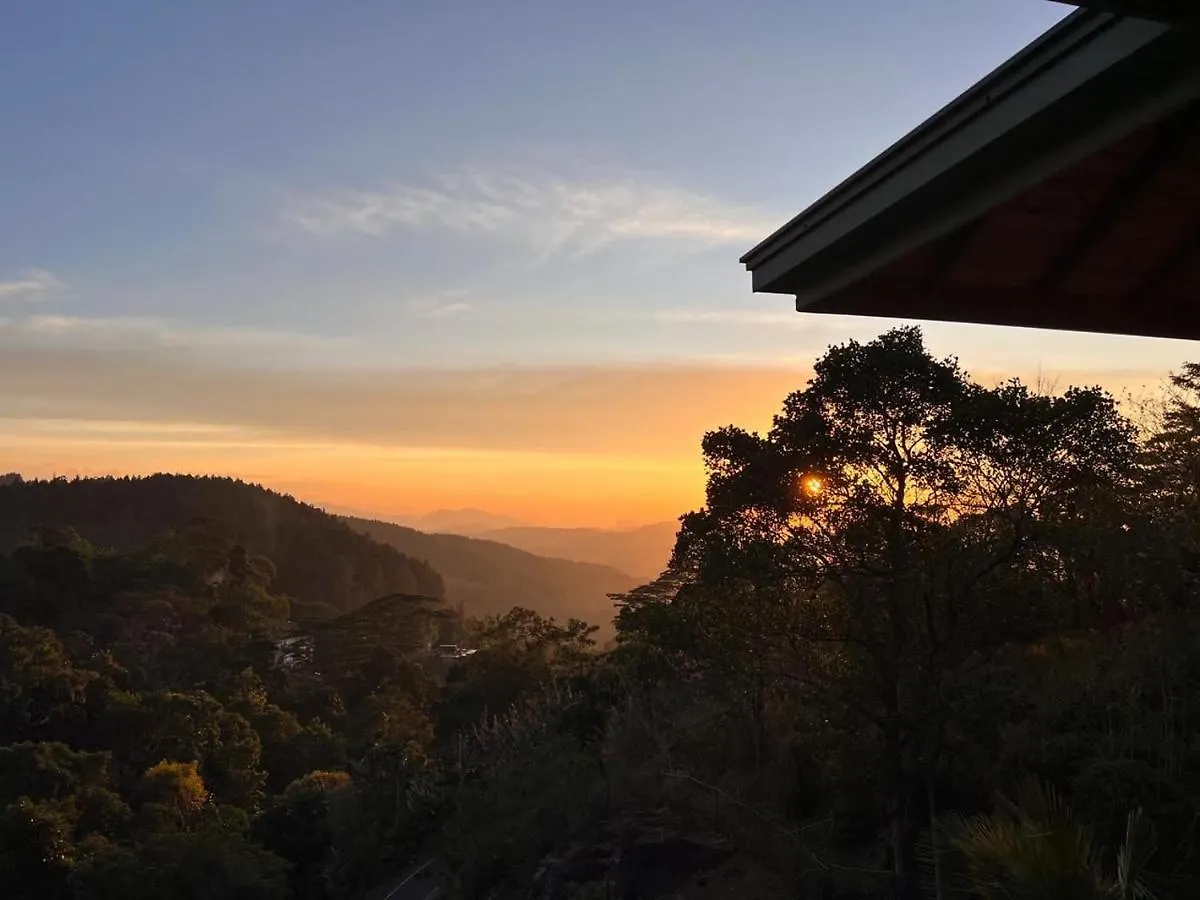 **** Frühstückspension Bed and Breakfast The Grand Hills Kandy Sri Lanka