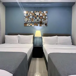 Artemis Place Makati 3*, Makati City Philippinen