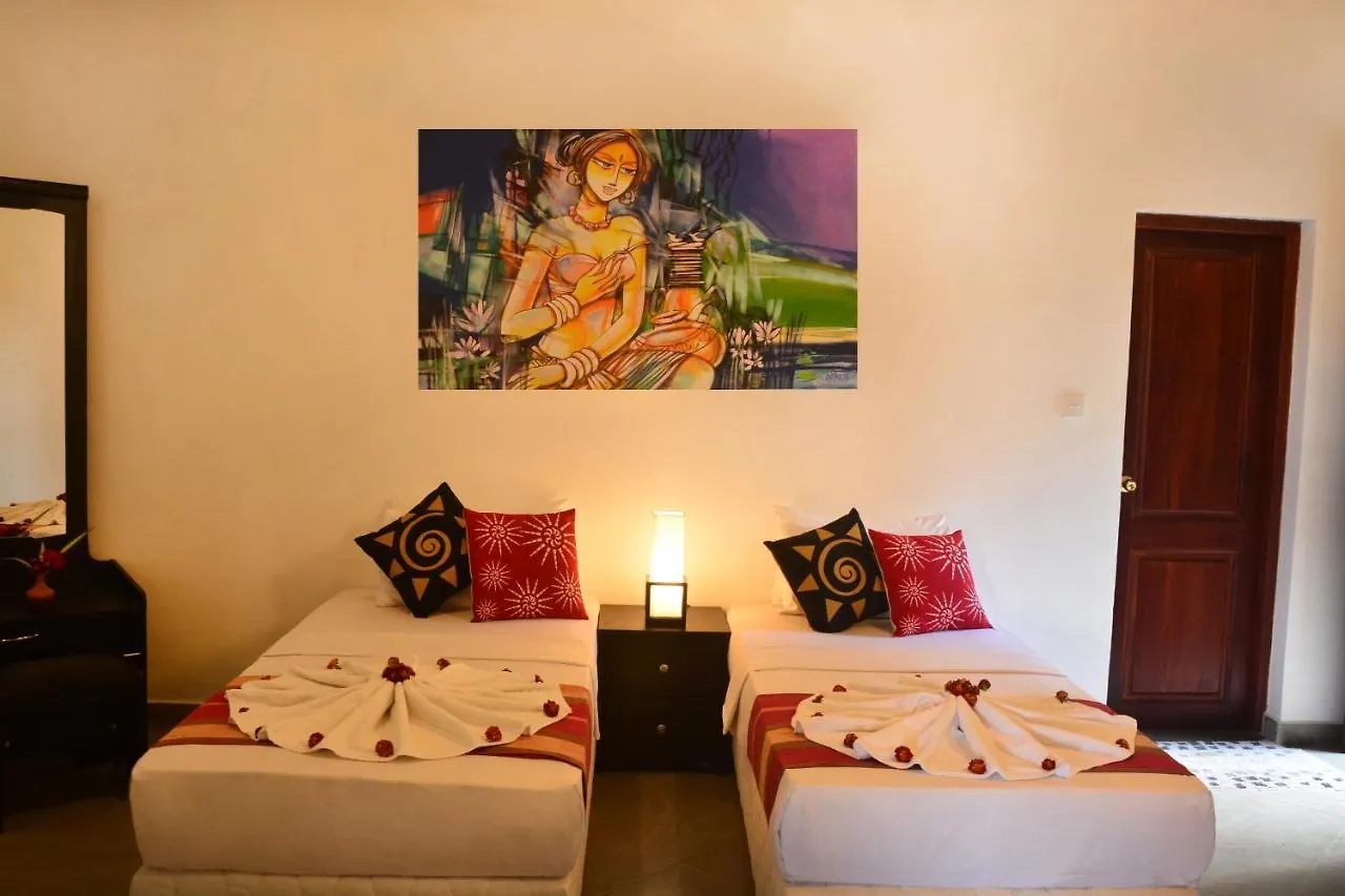 The Grand Hills Bed & Breakfast Kandy 4*,
